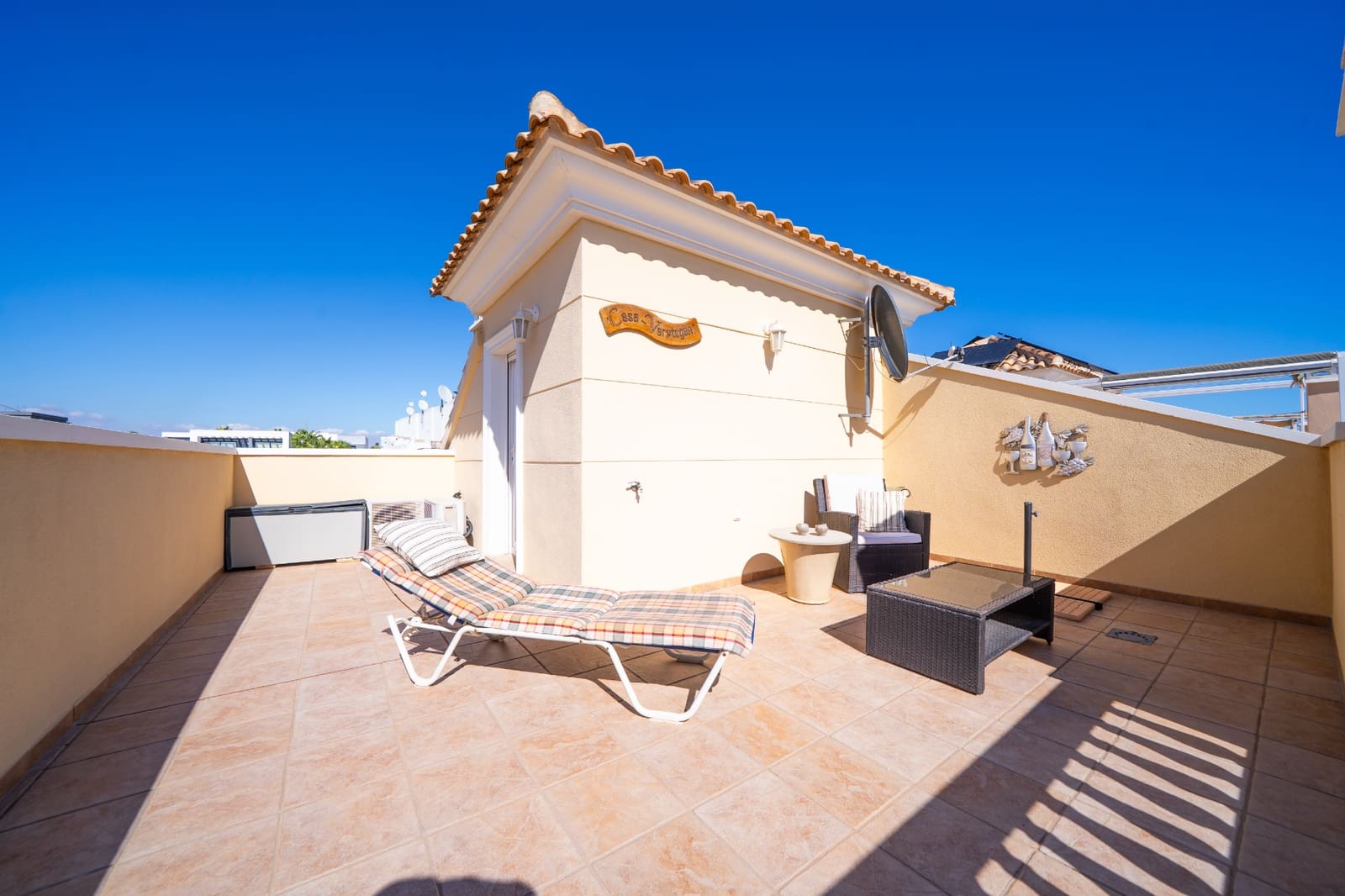 Chalet de 3 habitaciones en La Marina en venta con piscina - 344.995 € (Ref: 10155876)