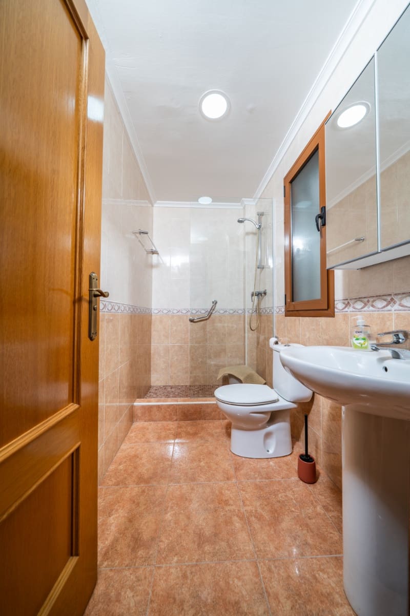 Chalet de 4 habitaciones en La Marina en venta con piscina - 449.500 € (Ref: 10156796)