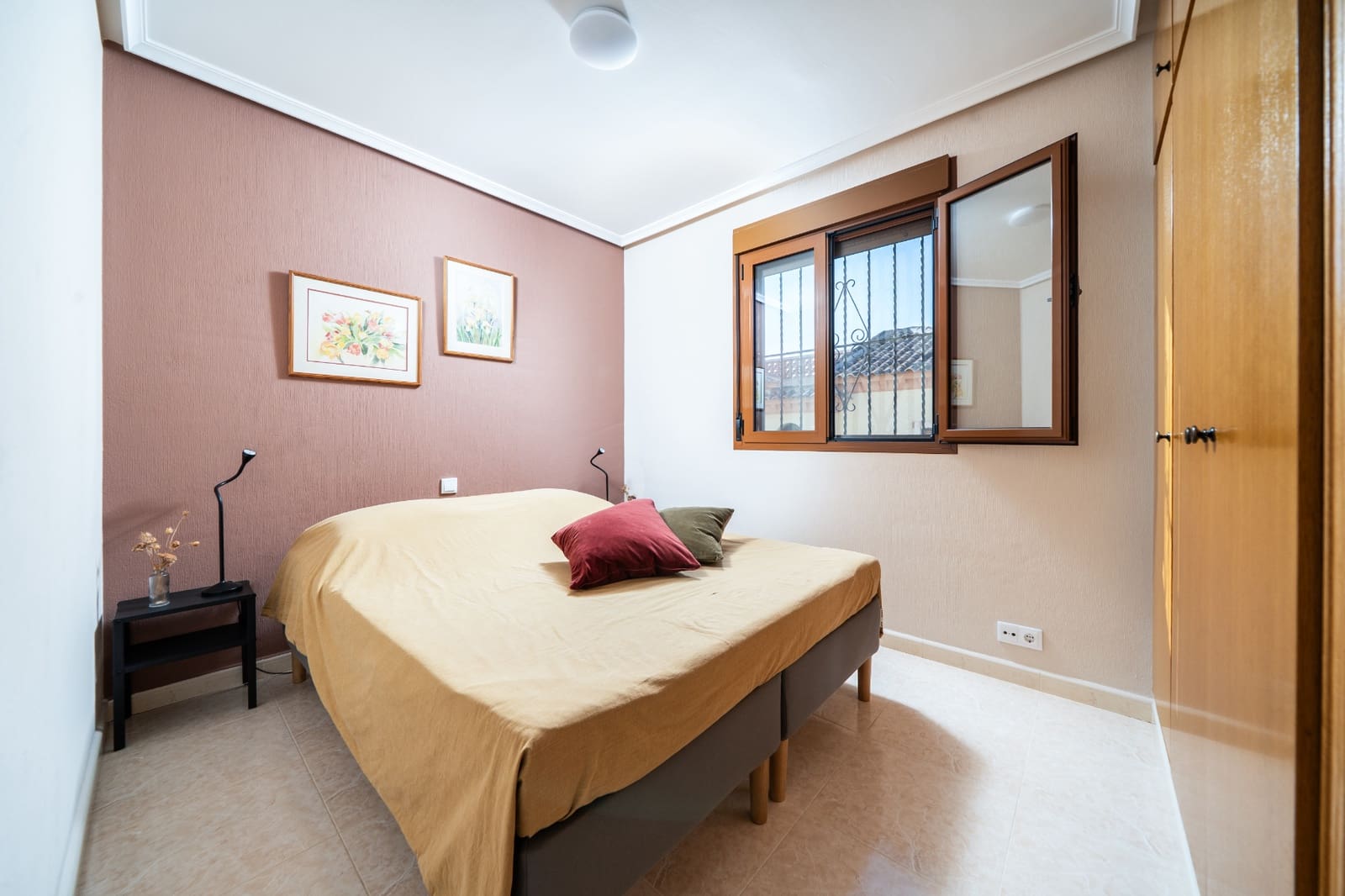 Chalet de 4 habitaciones en La Marina en venta con piscina - 449.500 € (Ref: 10156796)