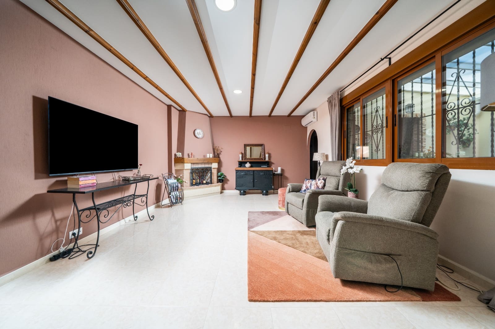 Chalet de 4 habitaciones en La Marina en venta con piscina - 449.500 € (Ref: 10156796)