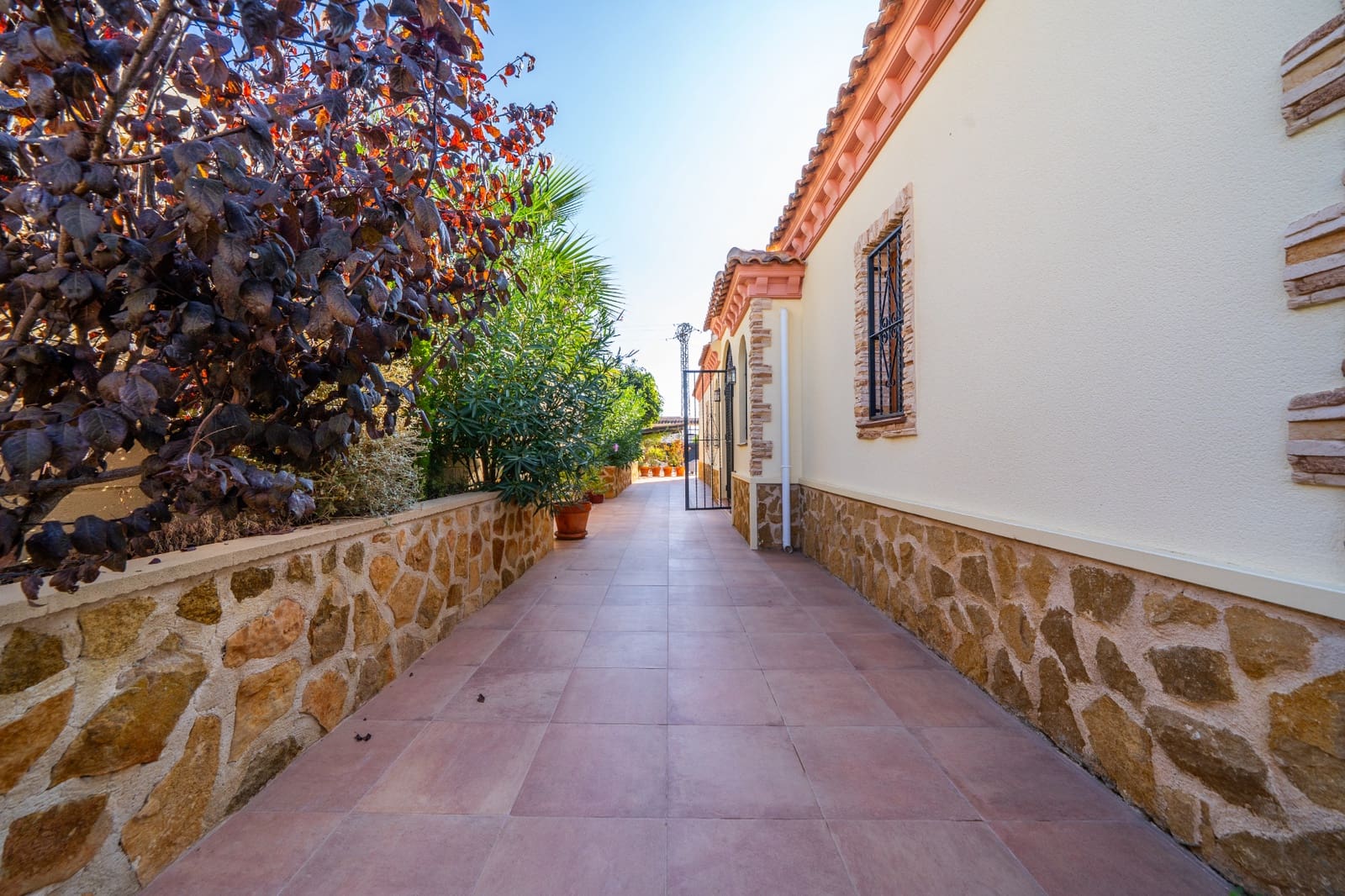 Chalet de 4 habitaciones en La Marina en venta con piscina - 449.500 € (Ref: 10156796)