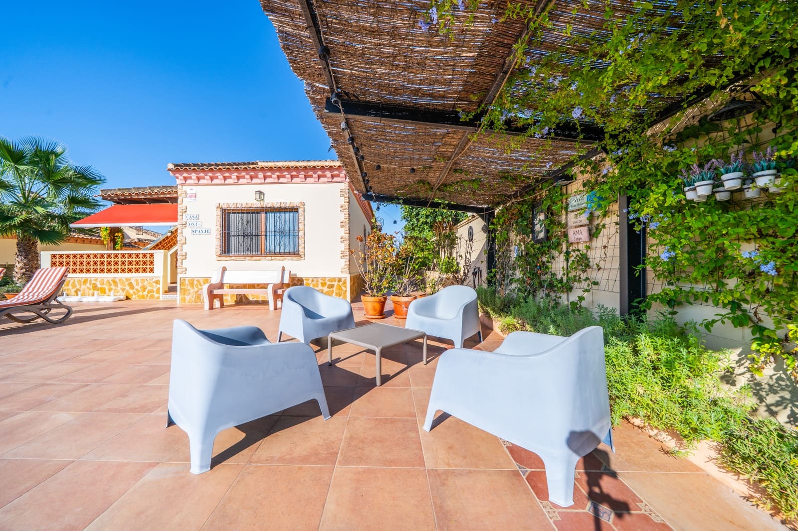 Chalet de 4 habitaciones en La Marina en venta con piscina - 449.500 € (Ref: 10156796)