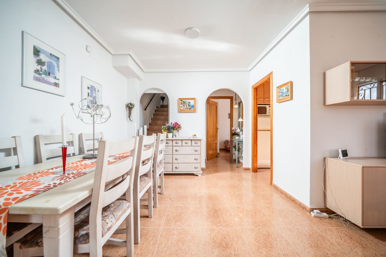 3 soveværelse Semi-Rækkehus til salg i La Marina med swimmingpool garage - € 199.950 (Ref: 10158335)