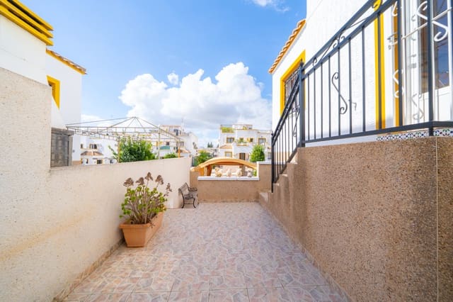 3 soveværelse Semi-Rækkehus til salg i La Marina, Elche / Elx med swimmingpool garage - € 199.950 (Ref: 10158335)