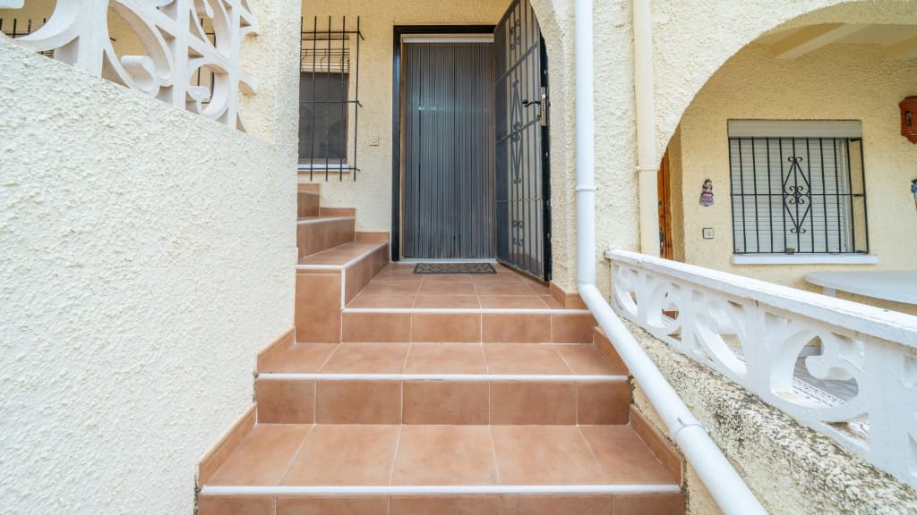 1 bedroom Terraced Villa for sale in La Marina, Elche / Elx € 46,500 (Ref 7850653)