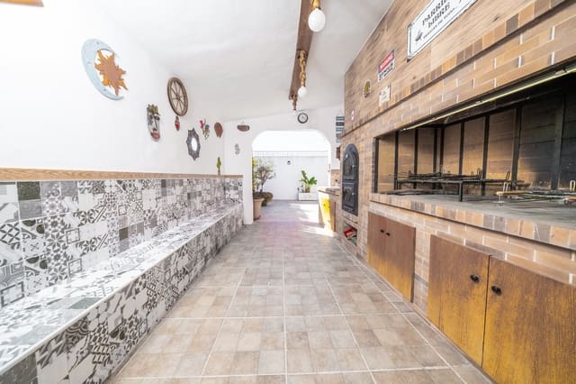 4 makuuhuone Huvila myytävänä paikassa San Fulgencio mukana uima-altaan - 599 000 € (Ref: 8861922)