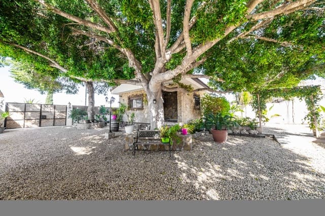 4 makuuhuone Huvila myytävänä paikassa San Fulgencio mukana uima-altaan - 599 000 € (Ref: 8861922)