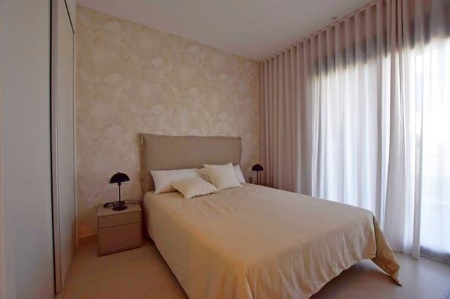 3 slaapkamer Appartement te koop in La Mata, Torrevieja met zwembad - € 540.000 (Ref: 8861967)