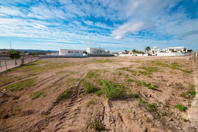 4 sypialnia Willa na sprzedaż w La Marina, Elche / Elx z basenem - 518 000 € (Ref: 8861970)