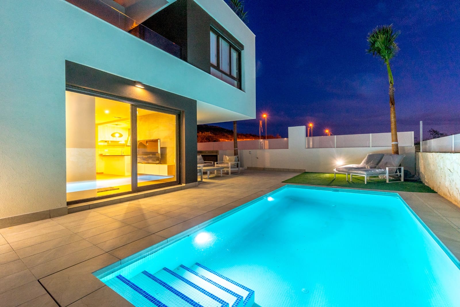3 bedroom Villa for sale in Ciudad Quesada with pool - € 629,000 (Ref: 8861972)
