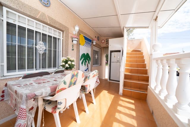 3 makuuhuone Rivitalo myytävänä paikassa La Marina, Elche / Elx mukana uima-altaan - 125 000 € (Ref: 8944817)