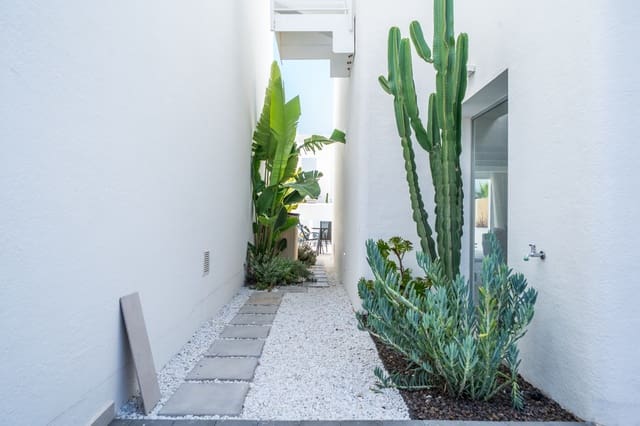 3 Zimmer Villa zu verkaufen in San Fulgencio mit Pool - 349.000 € (Ref: 8997712)