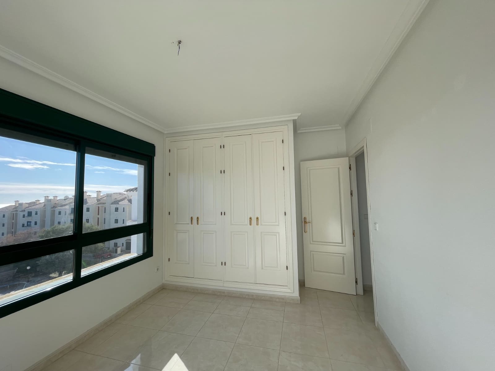 2 bedroom Apartment for sale in Alicante / Alacant city with pool - € 212,350 (Ref: 9022231)
