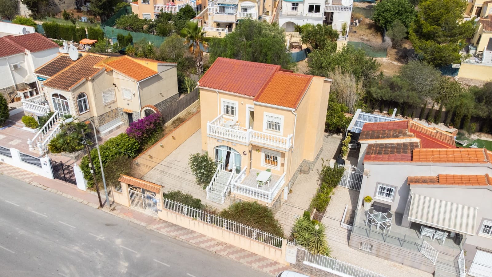 5 soveværelse Villa til salg i La Marina med swimmingpool - € 225.000 (Ref: 9185828)