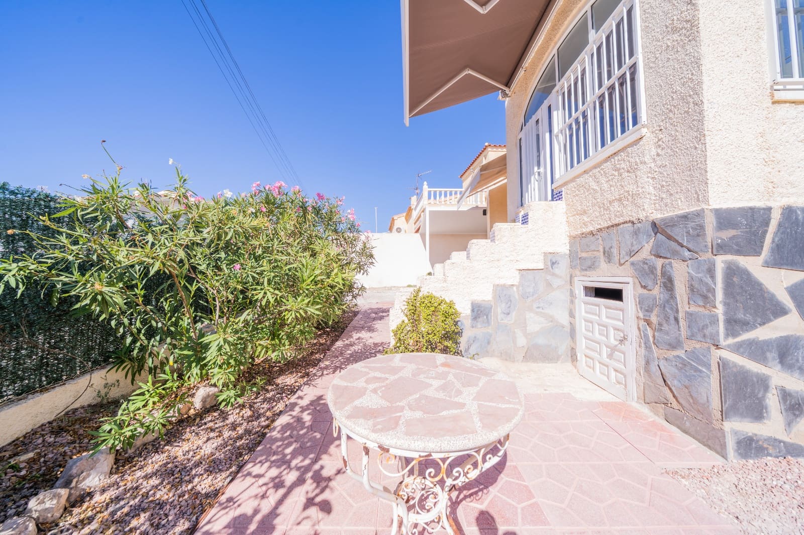 2 sovrum Villa till salu i La Marina med pool - 239 000 € (Ref: 9205534)