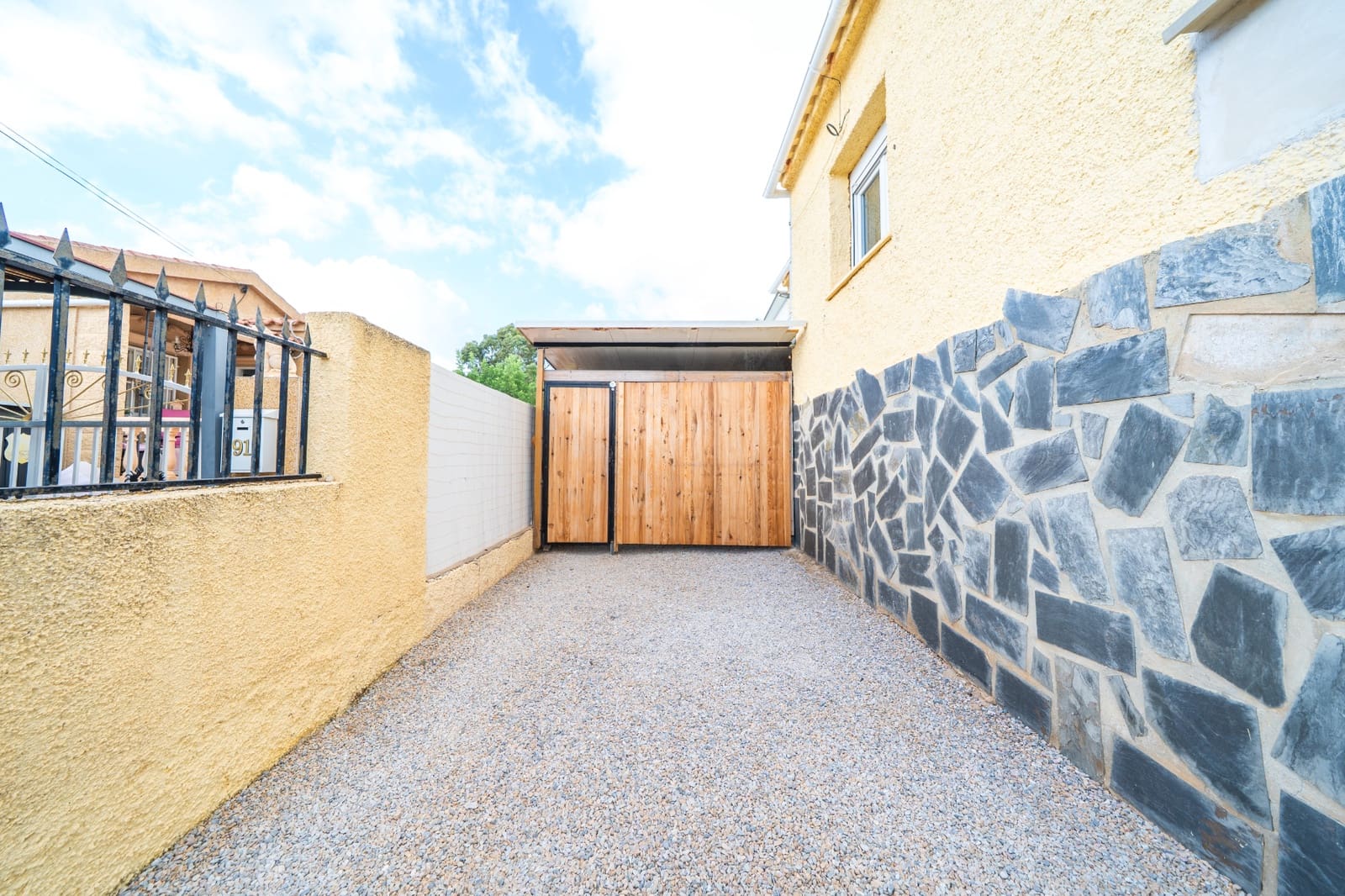 2 bedroom Villa for sale in La Marina with pool - € 184,000 (Ref: 9211092)