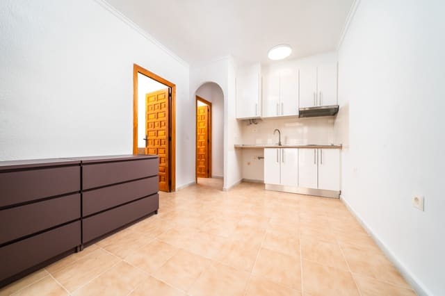 1 bedroom Townhouse for sale in La Marina, Elche / Elx with pool - € 87,500 (Ref: 9312046)