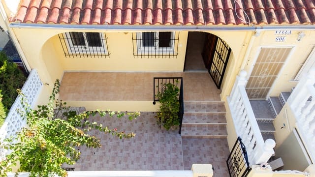 1 bedroom Townhouse for sale in La Marina, Elche / Elx with pool - € 87,500 (Ref: 9312046)