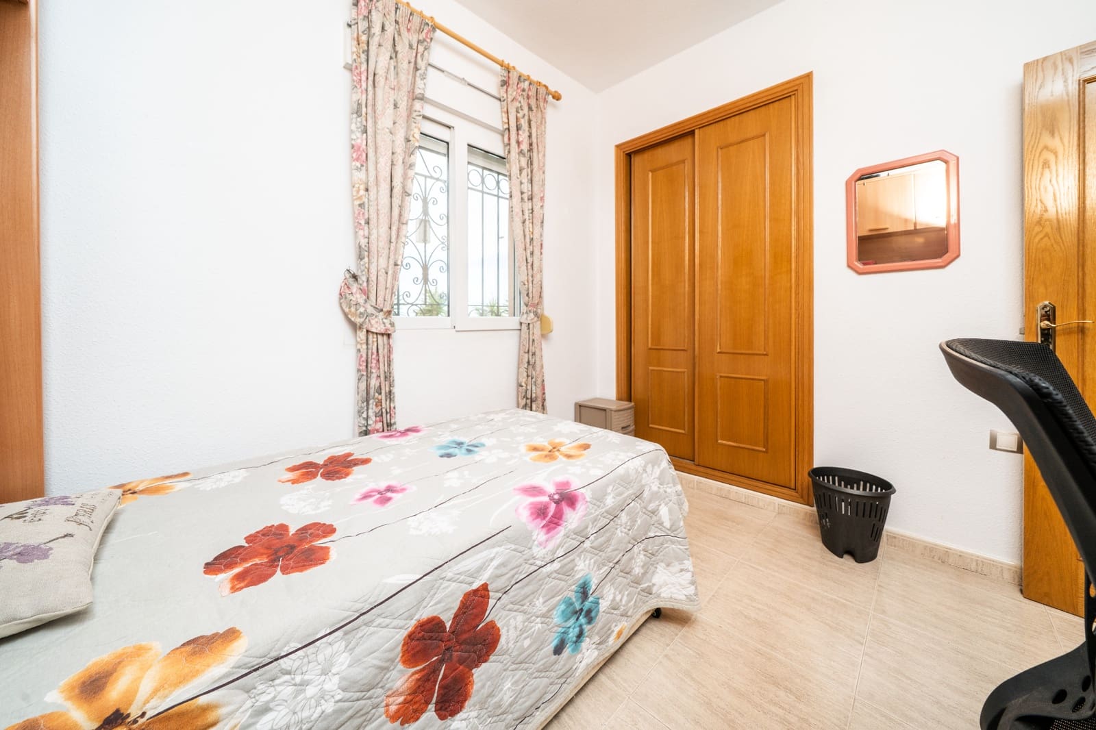 3 slaapkamer Villa te koop in La Marina met zwembad - € 420.000 (Ref: 9357768)