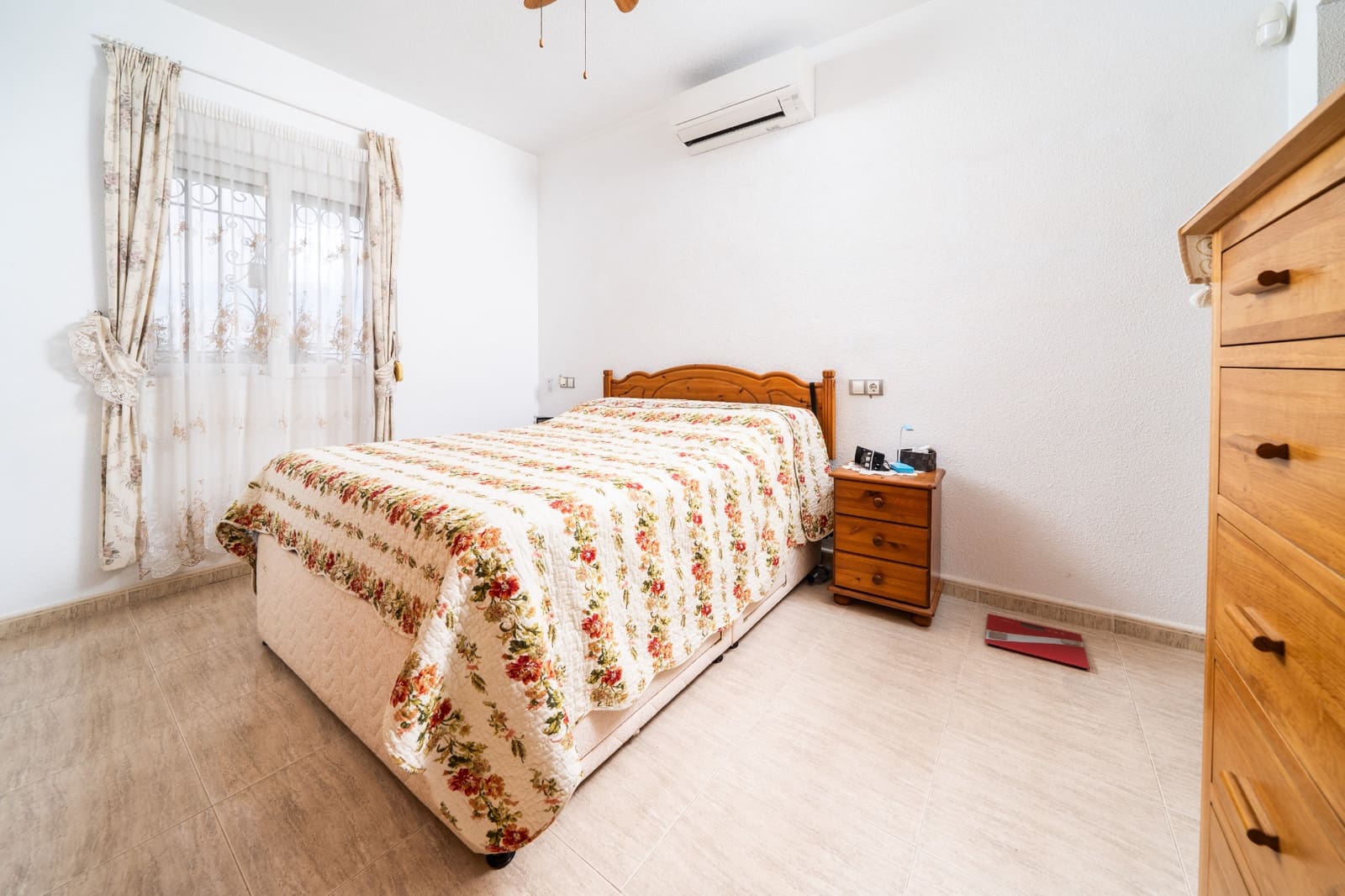 3 slaapkamer Villa te koop in La Marina met zwembad - € 420.000 (Ref: 9357768)