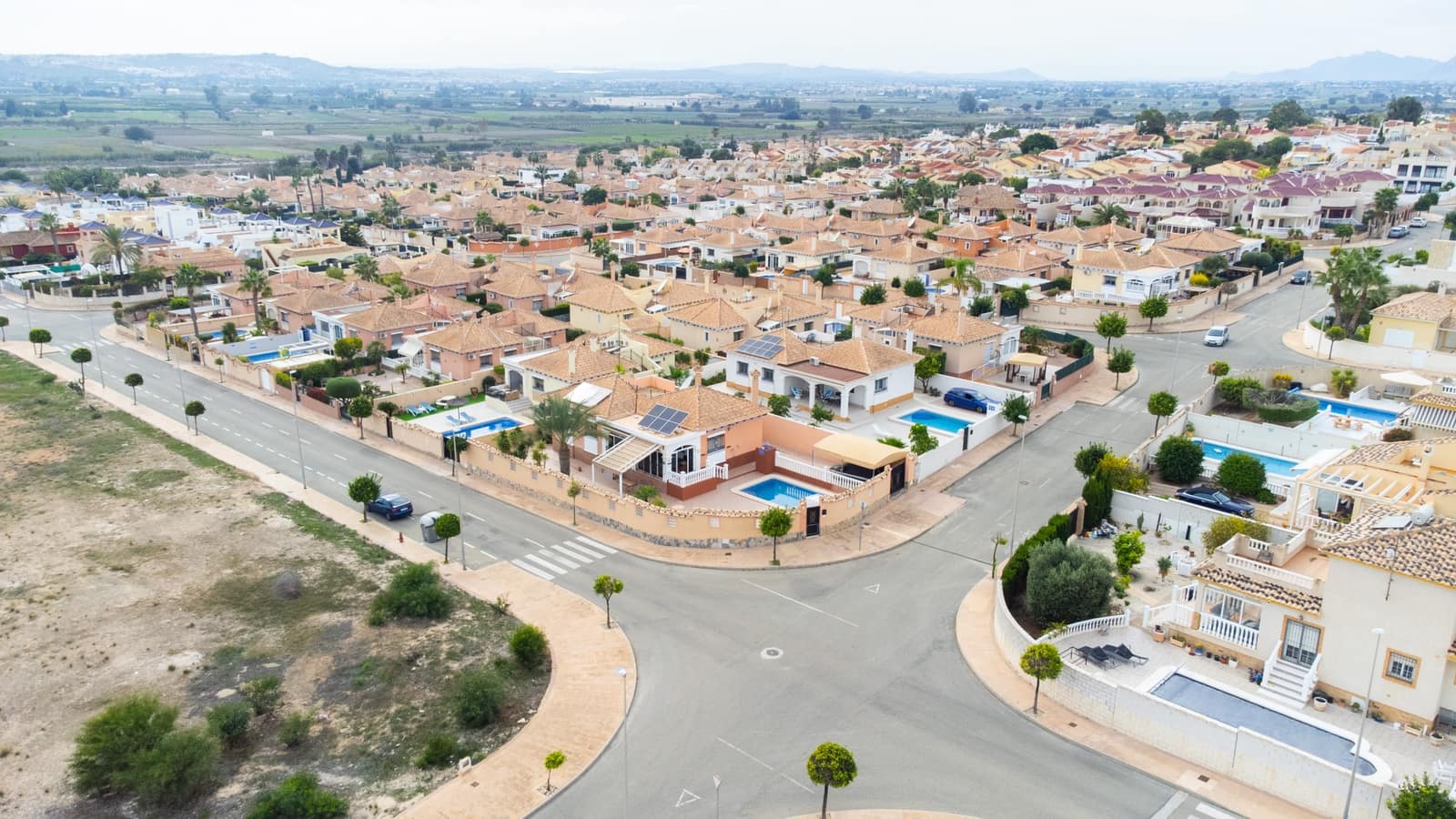 3 slaapkamer Villa te koop in La Marina met zwembad - € 420.000 (Ref: 9357768)