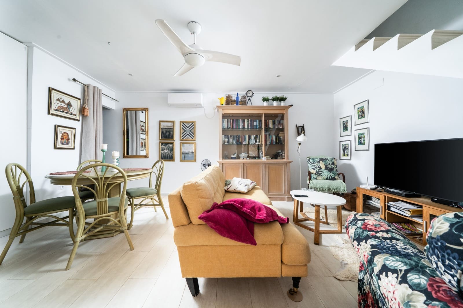 2 soveværelse Byhus til salg i La Marina med swimmingpool - € 149.000 (Ref: 9414607)