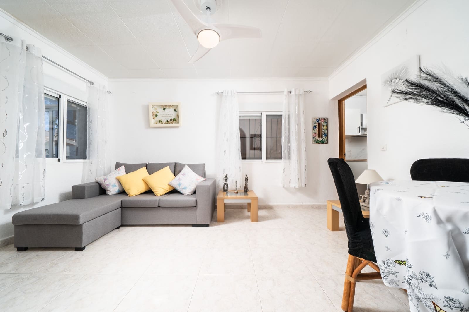 3 bedroom Villa for sale in La Marina with pool - € 184,000 (Ref: 9479402)