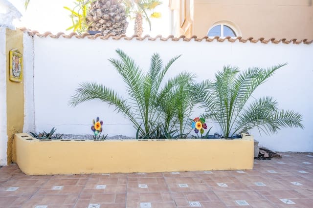 3 soverom Villa til salgs i La Marina, Elche / Elx med svømmebasseng - € 184 000 (Ref: 9479402)