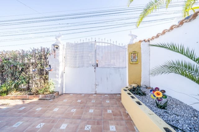 3 soverom Villa til salgs i La Marina, Elche / Elx med svømmebasseng - € 184 000 (Ref: 9479402)