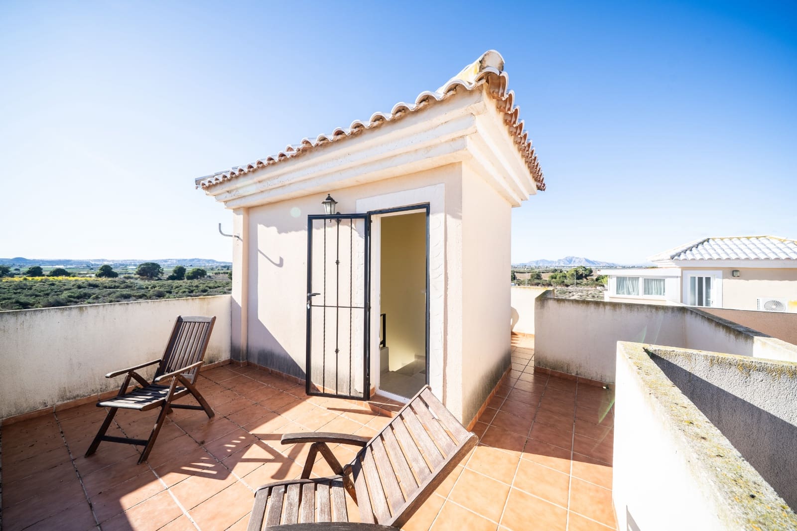 3 soveværelse Semi-Rækkehus til salg i La Marina med swimmingpool - € 219.000 (Ref: 9480661)