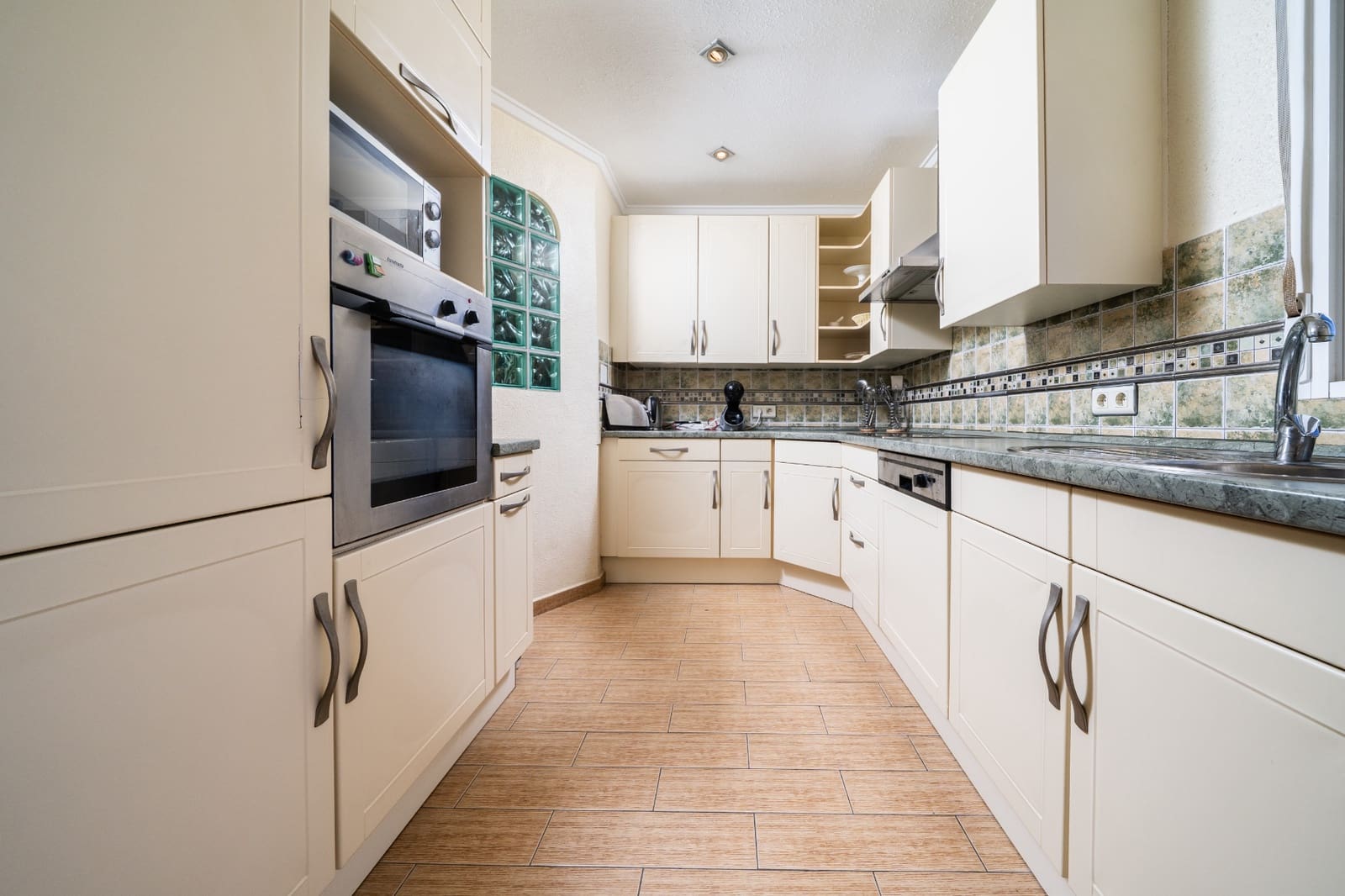 3 bedroom Villa for sale in La Marina with pool - € 265,000 (Ref: 9495562)