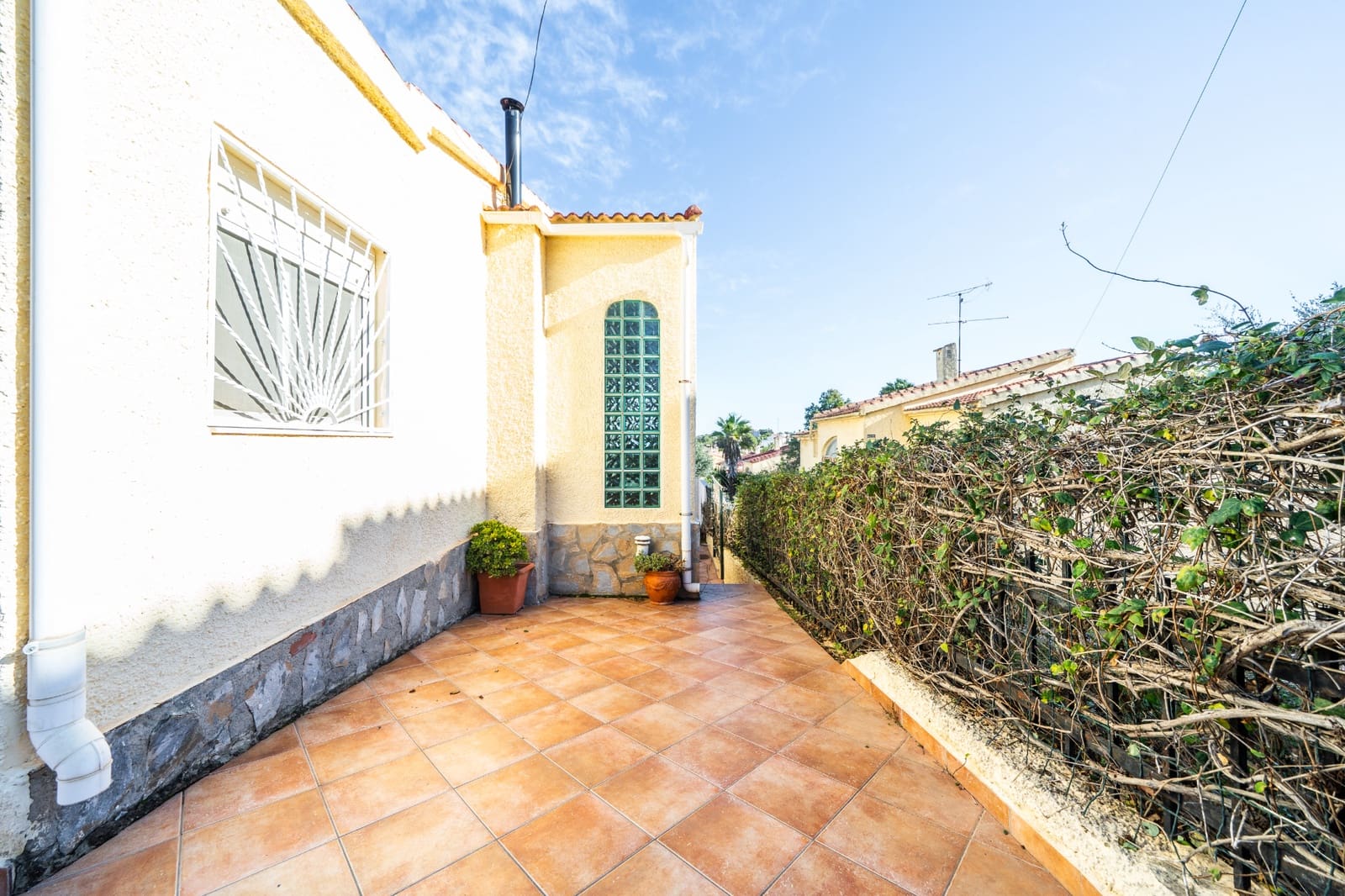 3 bedroom Villa for sale in La Marina with pool - € 265,000 (Ref: 9495562)