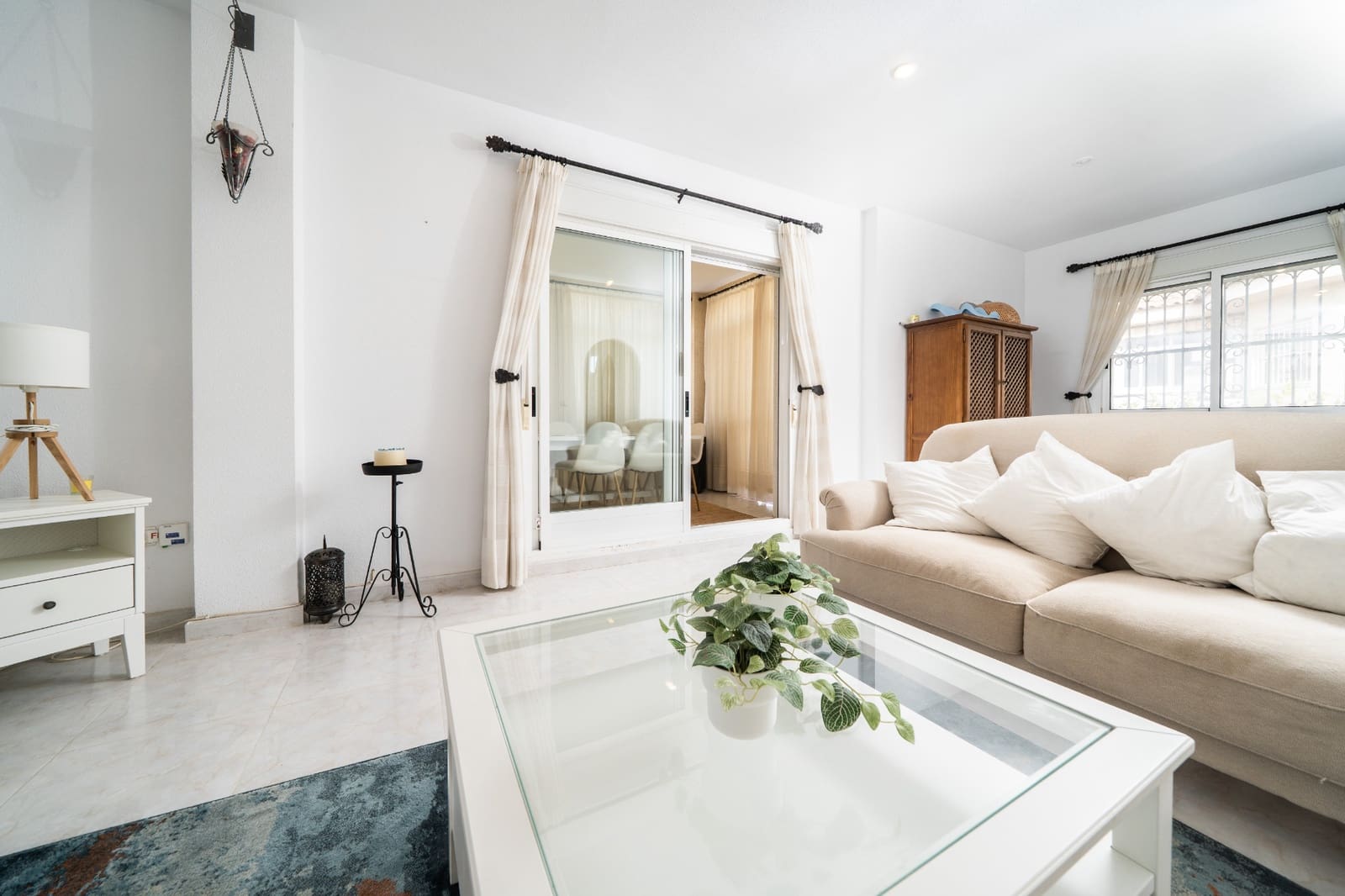 5 bedroom Villa for sale in La Marina with pool - € 350,000 (Ref: 9511181)