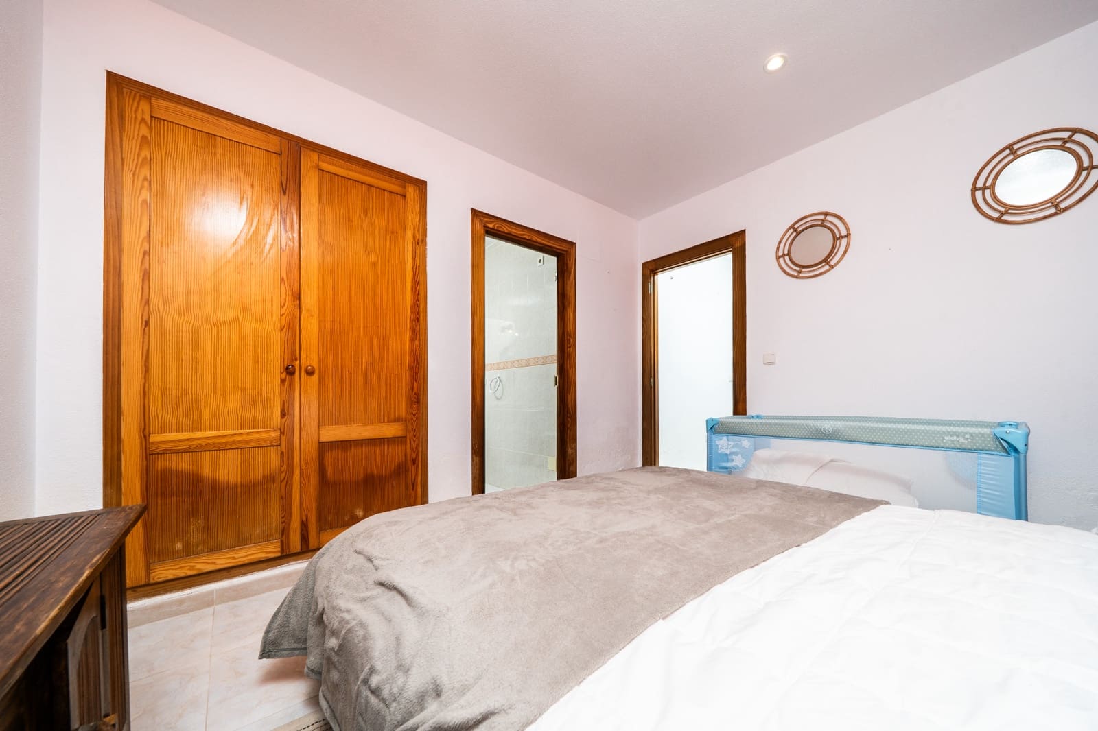 5 bedroom Villa for sale in La Marina with pool - € 350,000 (Ref: 9511181)