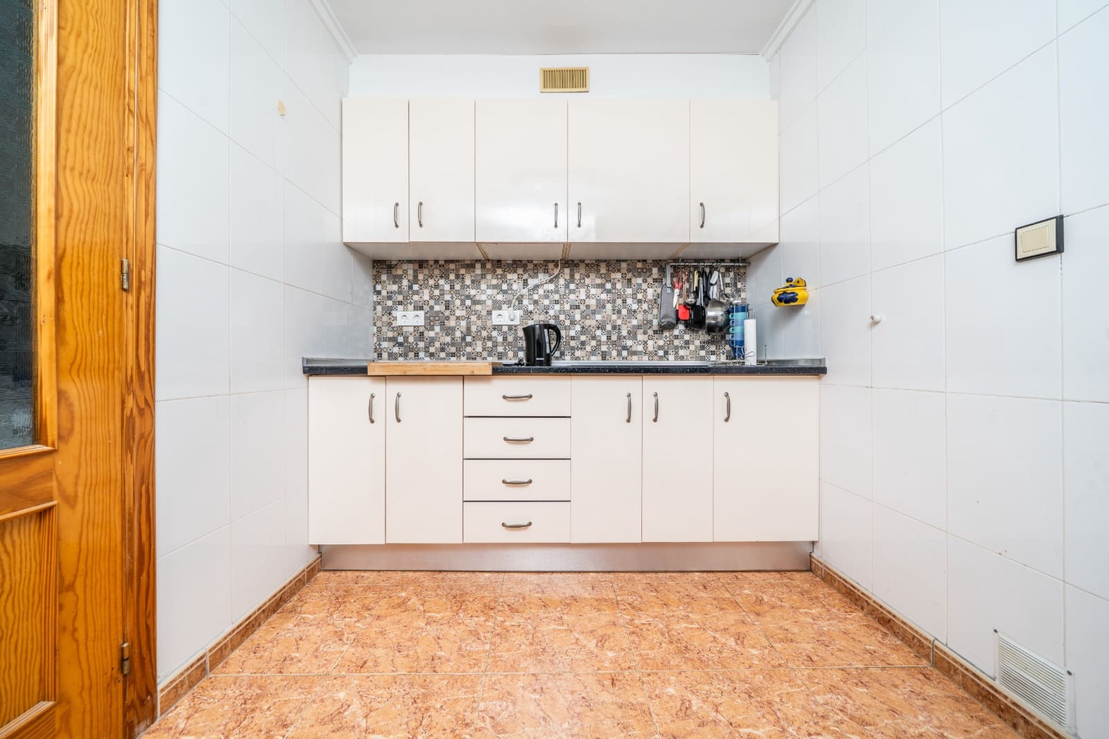 3 bedroom Townhouse for sale in La Marina with pool - € 179,000 (Ref: 9521825)