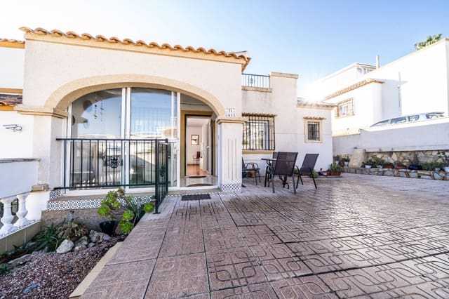 3 bedroom Townhouse for sale in La Marina, Elche / Elx with pool - € 179,000 (Ref: 9521825)