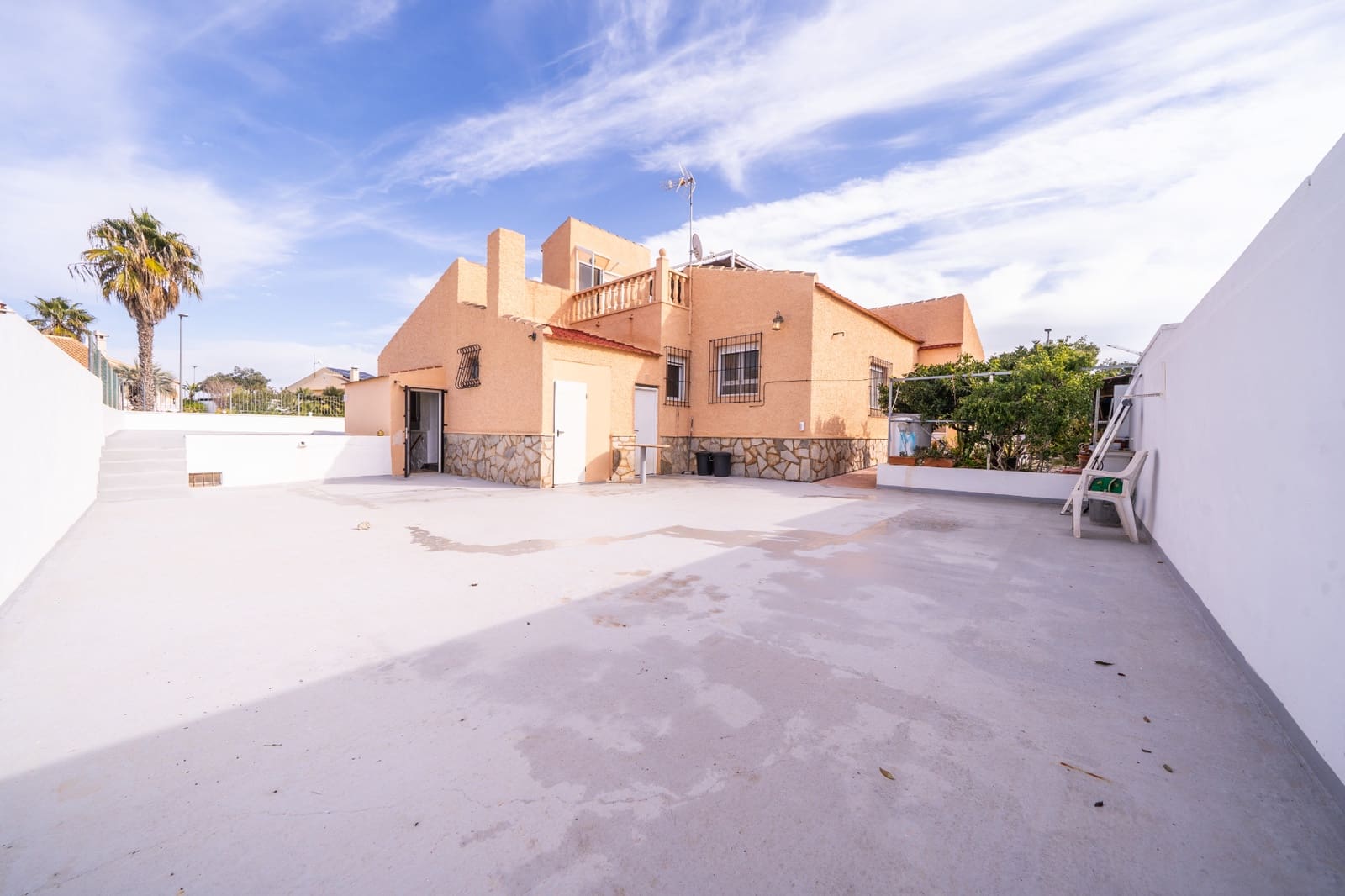 3 bedroom Villa for sale in La Marina with pool - € 399,950 (Ref: 9522869)