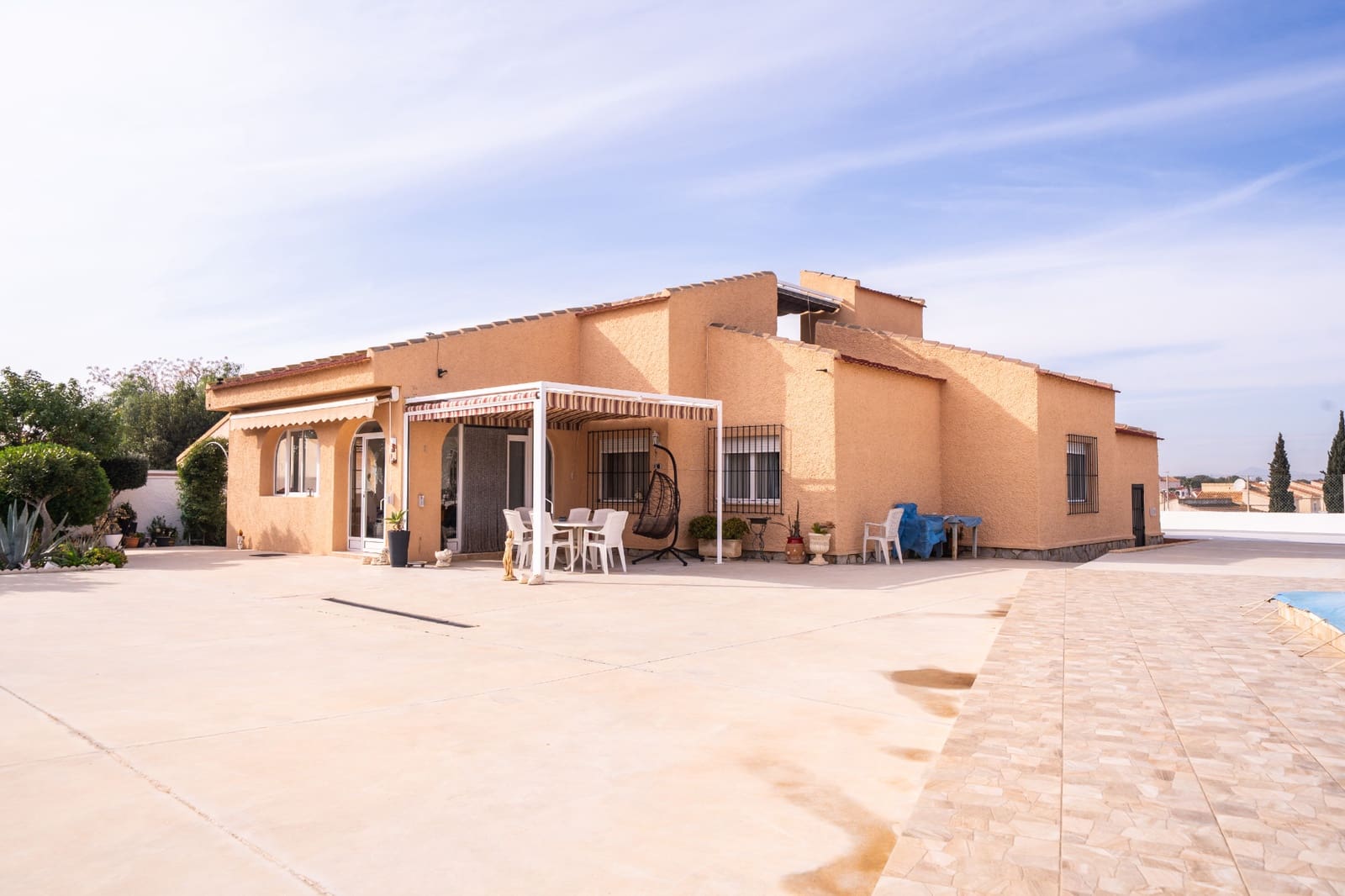 3 bedroom Villa for sale in La Marina with pool - € 399,950 (Ref: 9522869)