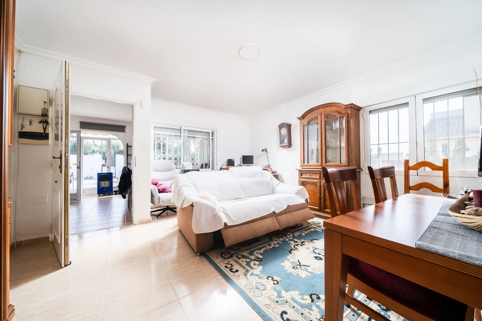 3 bedroom Villa for sale in La Marina with pool - € 399,950 (Ref: 9522869)