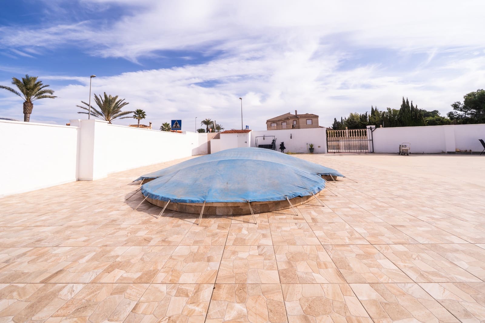 3 bedroom Villa for sale in La Marina with pool - € 399,950 (Ref: 9522869)