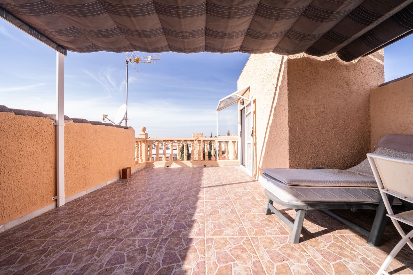 3 bedroom Villa for sale in La Marina with pool - € 399,950 (Ref: 9522869)