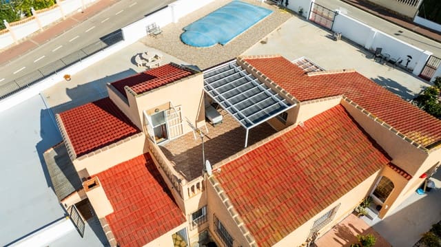 3 bedroom Villa for sale in La Marina, Elche / Elx with pool - € 399,950 (Ref: 9522869)