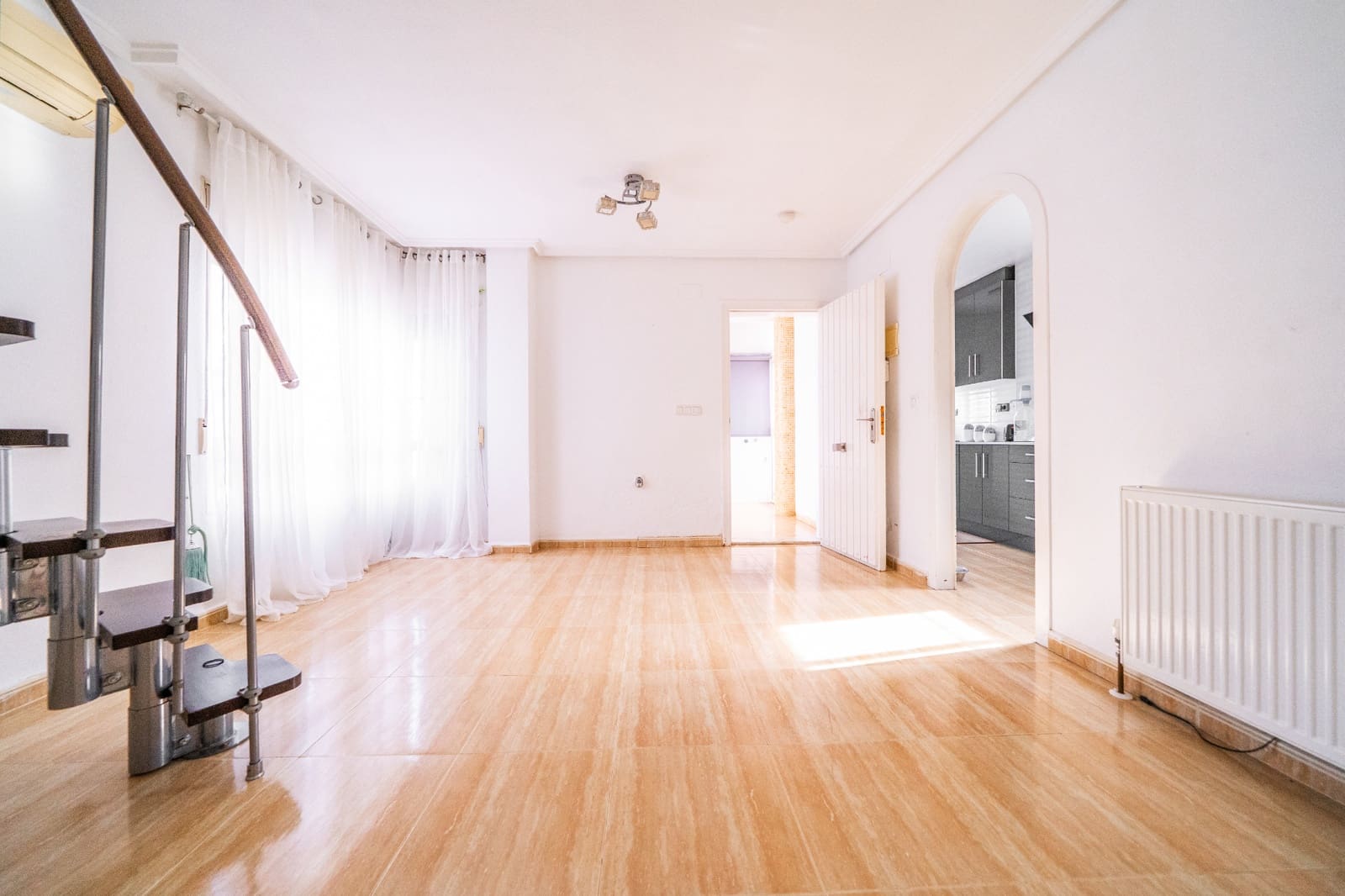 3 makuuhuone Huvila myytävänä paikassa La Marina mukana uima-altaan - 199 950 € (Ref: 9559493)