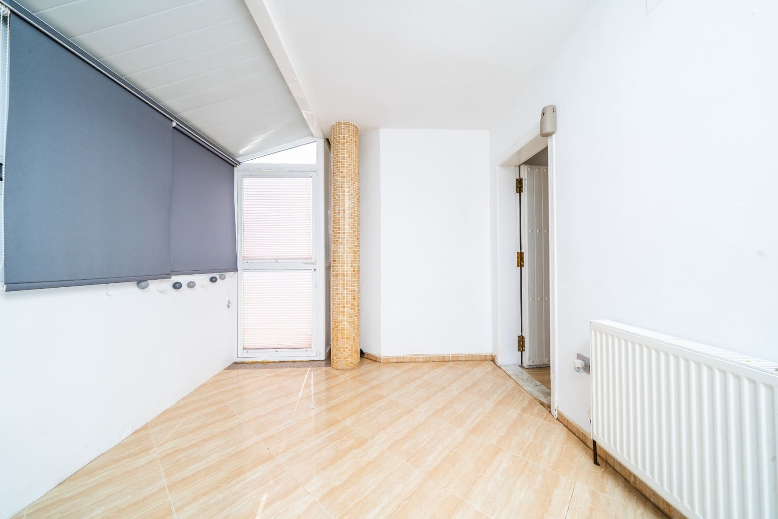 3 makuuhuone Huvila myytävänä paikassa La Marina mukana uima-altaan - 199 950 € (Ref: 9559493)