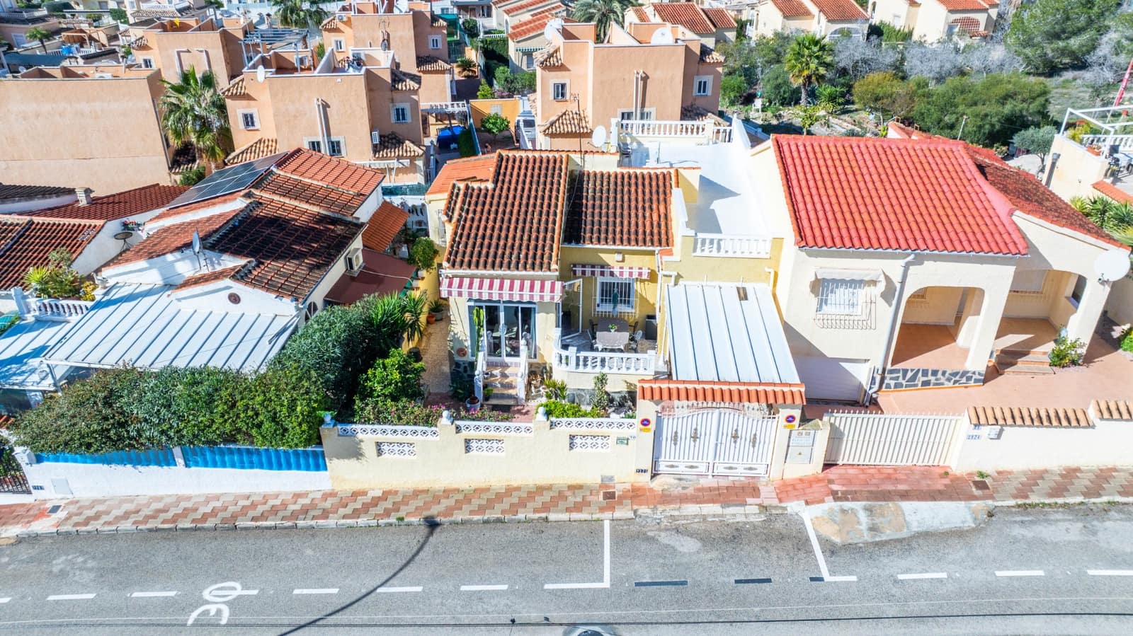 3 makuuhuone Huvila myytävänä paikassa La Marina mukana uima-altaan - 221 000 € (Ref: 9572240)