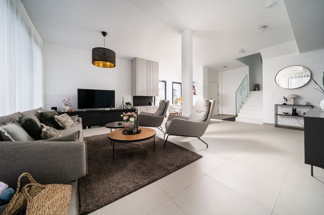 3 chambre Villa/Maison à vendre à La Marina, Elche / Elx avec piscine - 595 000 € (Ref: 9580284)