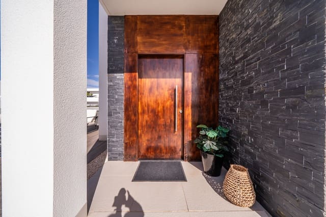 3 chambre Villa/Maison à vendre à La Marina, Elche / Elx avec piscine - 595 000 € (Ref: 9580284)