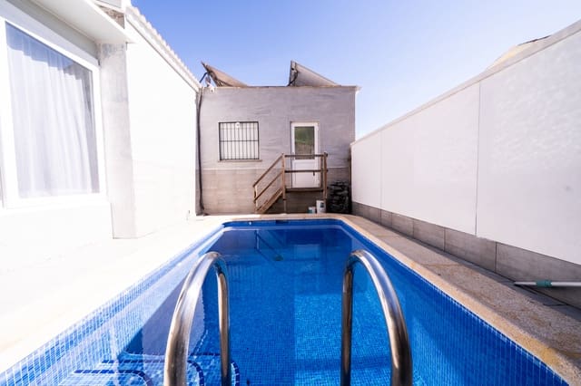 2 slaapkamer Villa te koop in La Marina, Elche / Elx met zwembad - € 160.000 (Ref: 9587978)