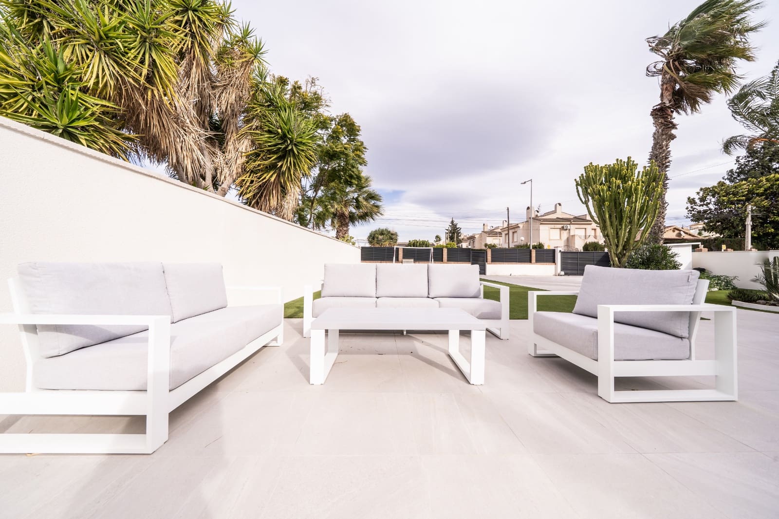 3 slaapkamer Villa te koop in La Marina met zwembad - € 499.950 (Ref: 9610208)