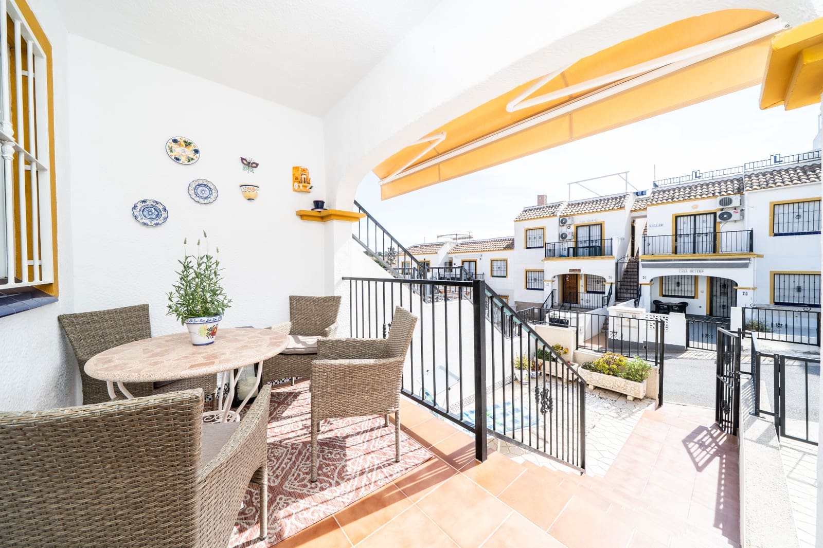 2 soverom Leilighet til salgs i La Marina med svømmebasseng - € 119 000 (Ref: 9635106)